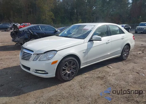 2012 Mercedes-Benz E 350 4Matic из США, поврежденный, VIN WDDHF8JB5CA531019